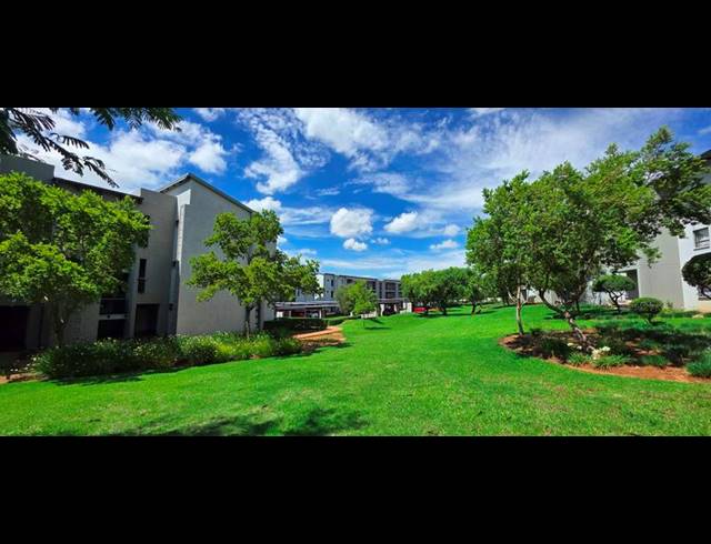 2 BEDROOM APARTMENT FOR SALE IN JACKAL CREEK GOLF ESTATE